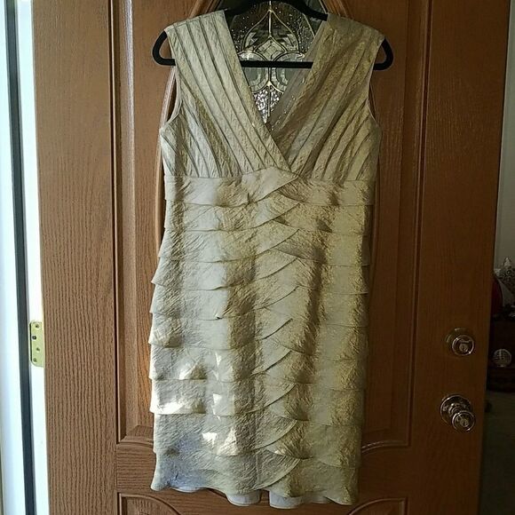Eliza J Dresses & Skirts - Eliza J Shimmery Fold ruffle dress Sz 12P NWOT